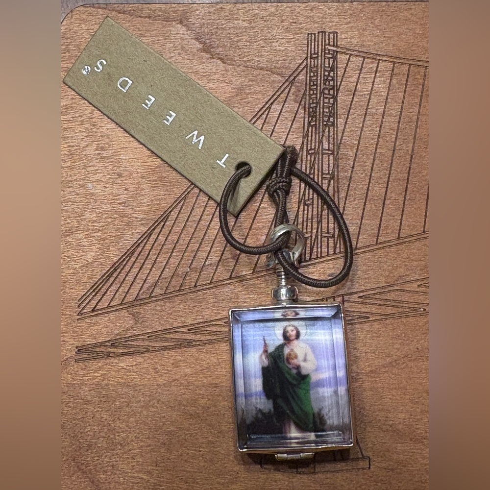 Tweed's Sterling Silver Framed Locket. New